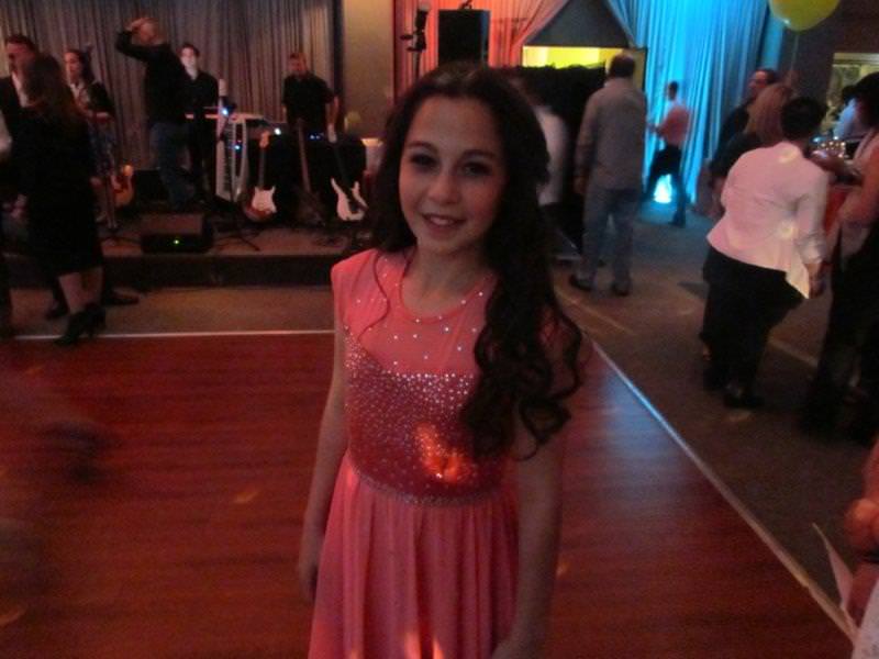 Sam Riesenberg Mazeltov to Yakira Riesenberg on her Batmitzvah @ Sandton Shul